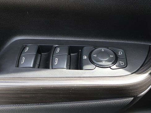 Used 2023 GMC Acadia SLT FWD image 40