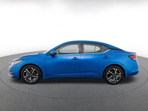 Used 2025 Nissan Sentra SV FWD image 4