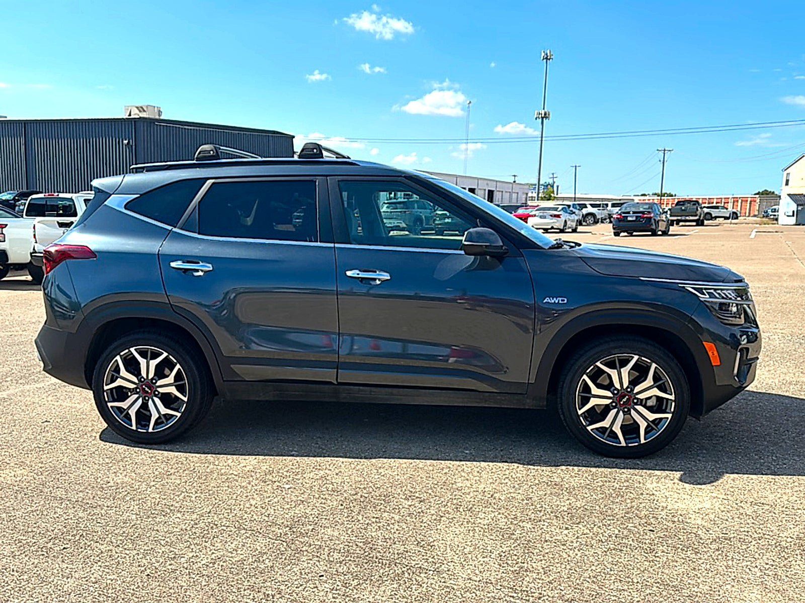 Used 2023 Kia Seltos SX AWD/4WD image 8