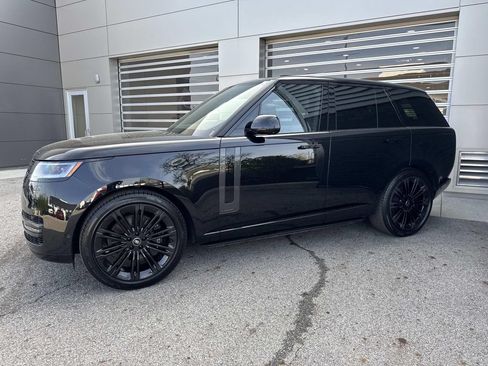Certified 2025 Land Rover Range Rover Autobiography AWD/4WD image 3
