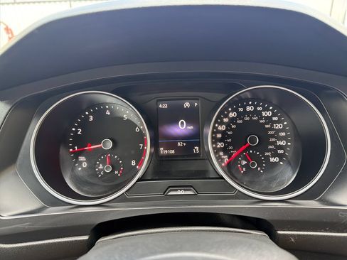 Used 2019 Volkswagen Tiguan SE AWD/4WD image 16