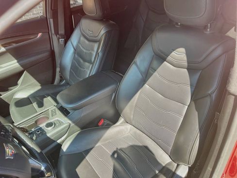 Used 2021 Cadillac XT6 Sport w/ Platinum Package AWD/4WD image 22