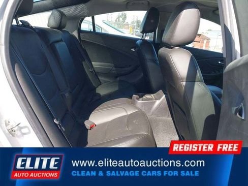 Used 2018 Chevrolet Volt Premier w/ Driver Confidence Package FWD image 15