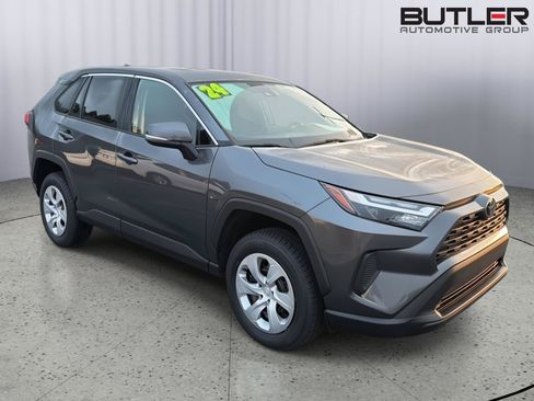Certified 2024 Toyota RAV4 LE FWD image 8