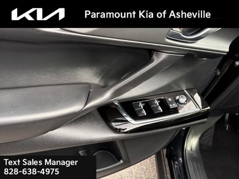 Used 2023 MAZDA CX-9 Touring image 23