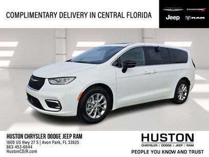 New 2026 Chrysler Pacifica Limited