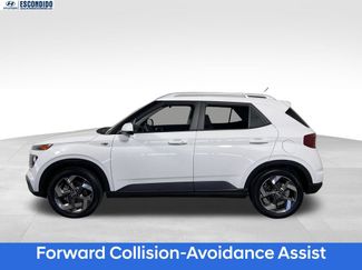 Certified 2025 Hyundai Venue SEL FWD video 2