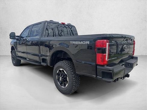 New 2026 Ford F250 XLT w/ XLT Premium Package AWD/4WD image 3