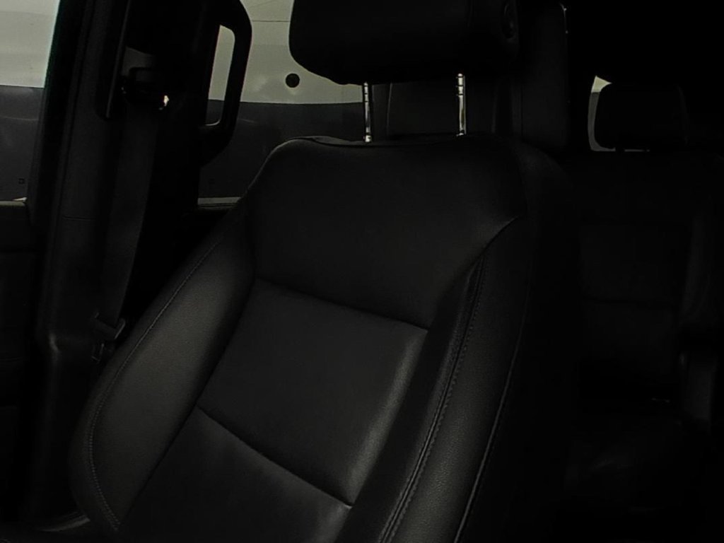 Used 2021 Chevrolet Suburban LT w/ Rear Media and Nav Package RWD image 9