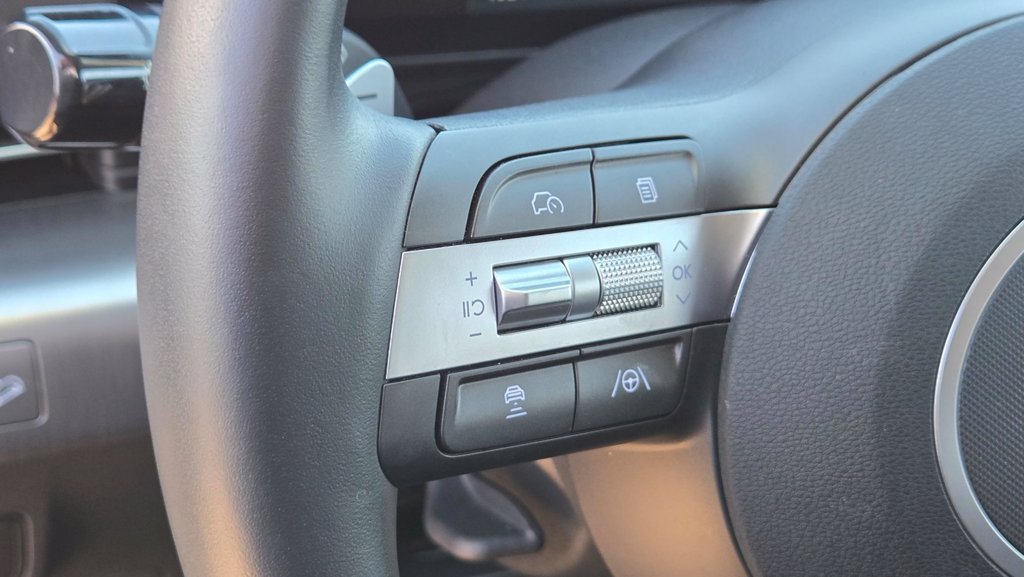 Used 2026 Hyundai Kona Limited FWD image 18