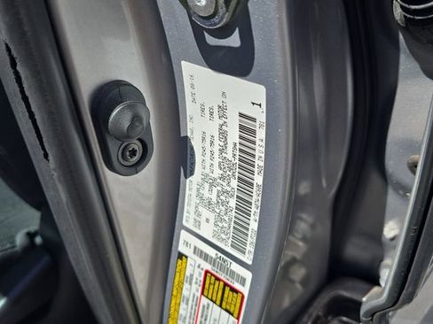 Used 2017 Toyota Tacoma SR5 w/ Tow Package image 32