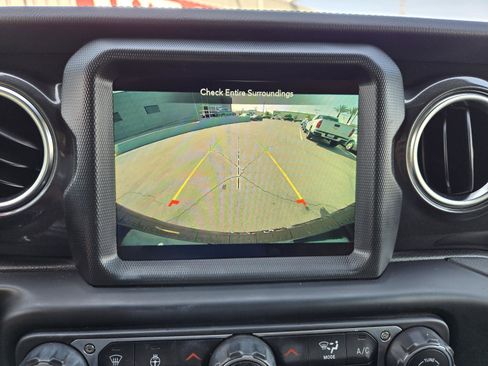 Certified 2021 Jeep Wrangler Unlimited Sahara image 8