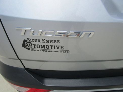 Used 2024 Hyundai Tucson SE AWD/4WD image 32