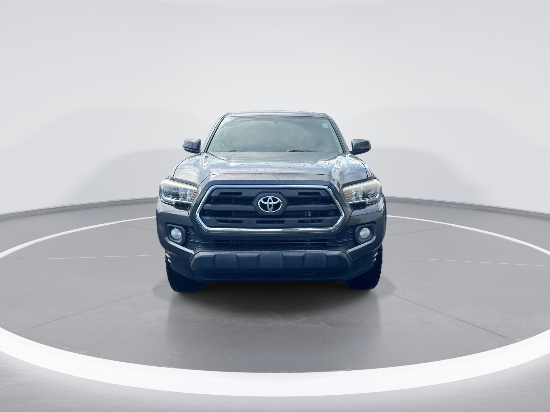 Used 2016 Toyota Tacoma SR5 RWD image 9