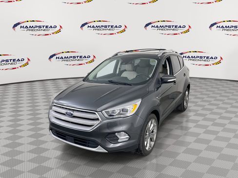 Used 2019 Ford Escape Titanium AWD/4WD image 1