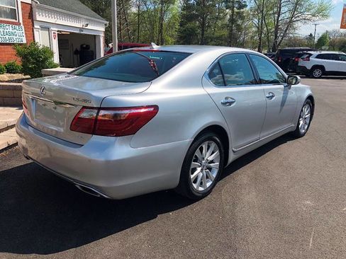 Used 2011 Lexus LS 460 AWD w/ Luxury Value Edition image 8