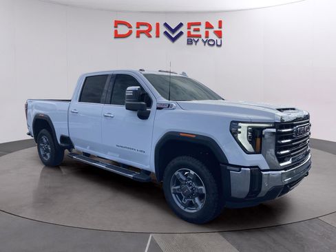 New 2026 GMC Sierra 2500 SLT w/ SLT Premium Package image 9