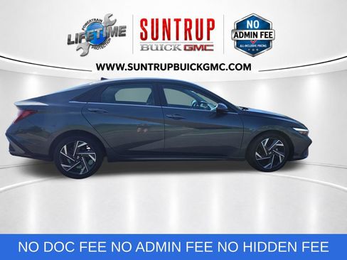 Used 2025 Hyundai Elantra SEL FWD image 7