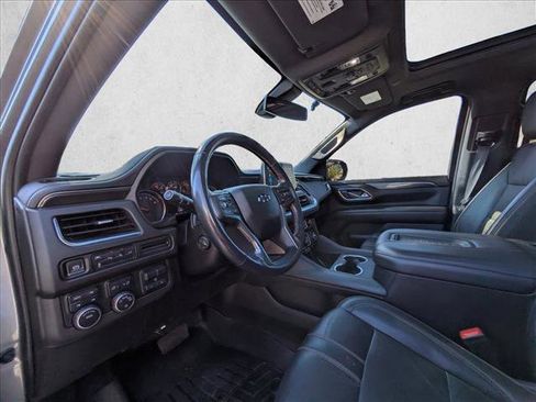 Used 2021 Chevrolet Suburban RST w/ Luxury Package image 13