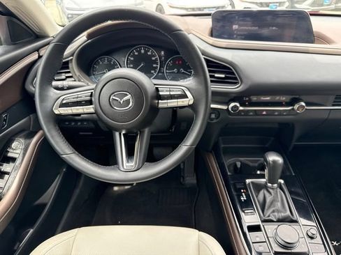 Used 2022 MAZDA CX-30 AWD 2.5 S w/ Premium Package image 23