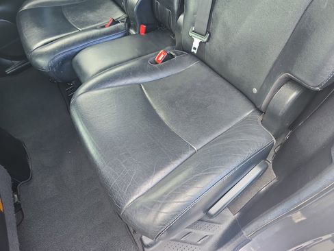 Used 2012 Toyota Highlander SE w/ Tow Pkg FWD image 15