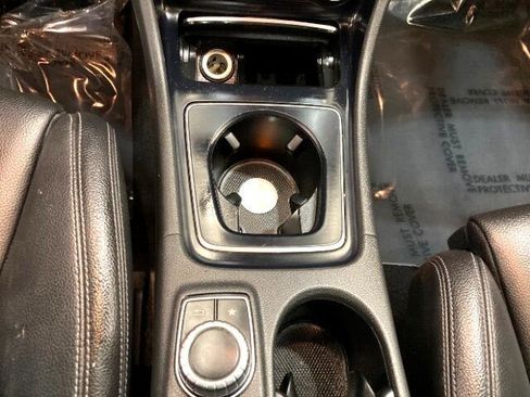 Used 2018 Mercedes-Benz CLA 250 image 24