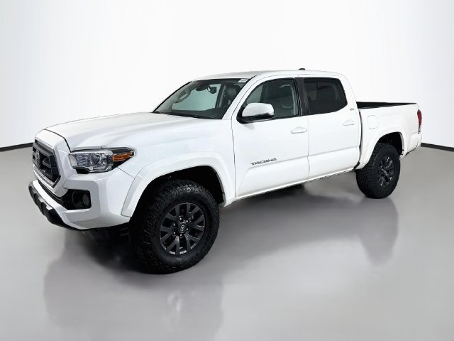Used 2023 Toyota Tacoma SR5 w/ Technology Package RWD image 4