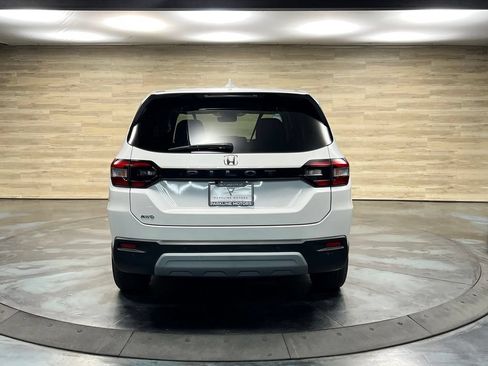 Used 2025 Honda Pilot EX-L image 18