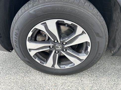 Used 2018 Honda CR-V LX image 7