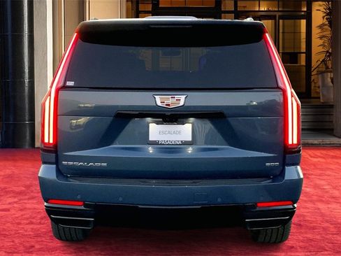 New 2026 Cadillac Escalade ESV Sport image 5
