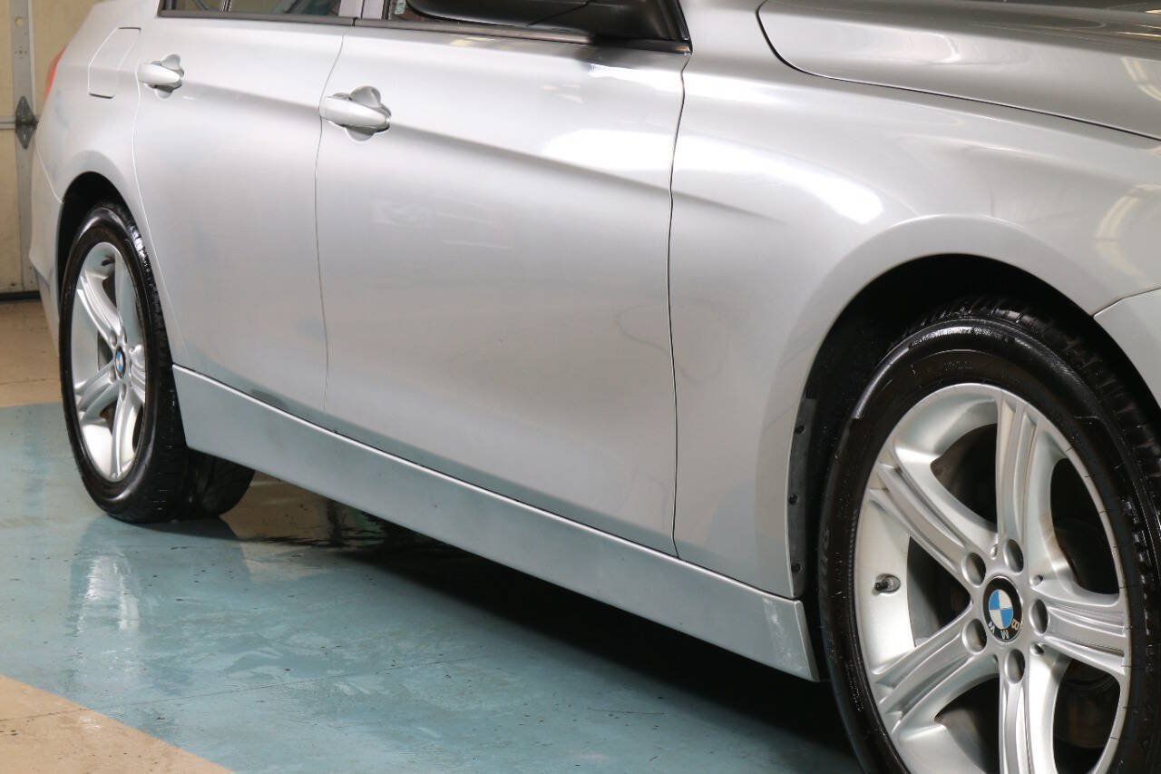 Used 2013 BMW 328i Sedan RWD image 5