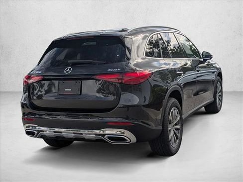 New 2026 Mercedes-Benz GLC 300 4MATIC image 2