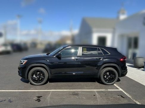 New 2026 Volkswagen Atlas Cross Sport SEL R-Line AWD/4WD image 2