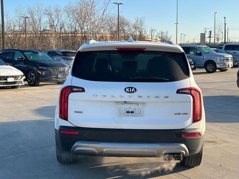 Used 2020 Kia Telluride SX w/ SX Prestige Package image 11