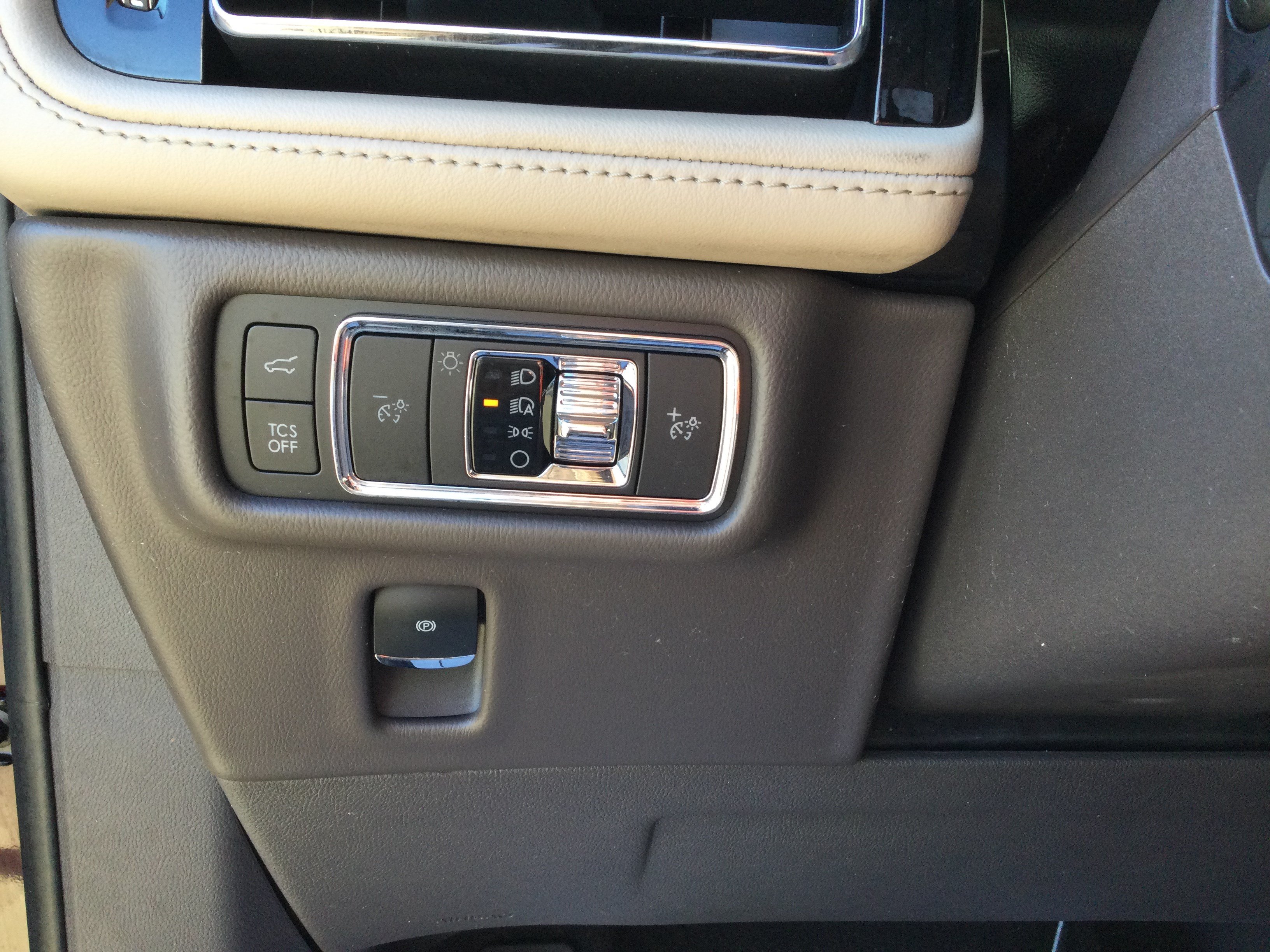 Used 2022 Lincoln Nautilus Reserve AWD/4WD image 15