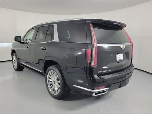 Certified 2022 Cadillac Escalade Premium Luxury w/ Performance Package image 3