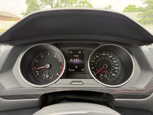 Used 2020 Volkswagen Tiguan S FWD image 20