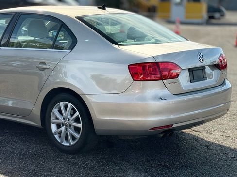 Used 2013 Volkswagen Jetta SE image 6
