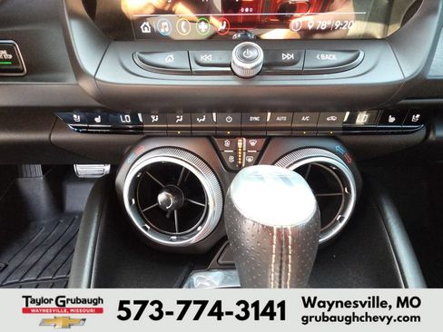 Used 2020 Chevrolet Camaro SS RWD image 23