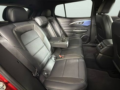 Used 2025 Chevrolet Equinox EV LT w/ Convenience Package image 30