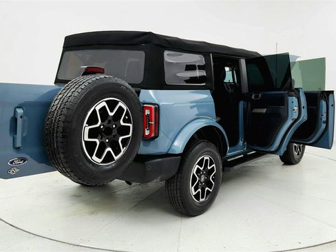 Used 2022 Ford Bronco Outer Banks image 11