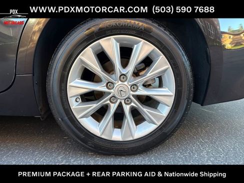 Used 2013 Lexus ES 300h w/ Premium Pkg FWD image 29