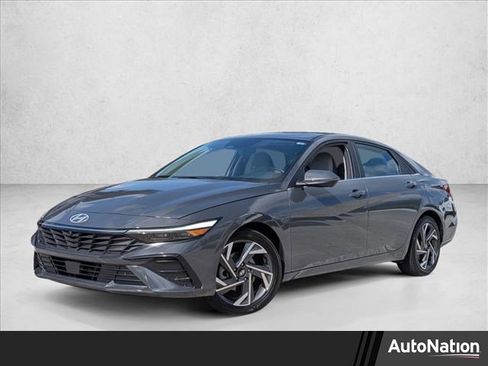 Used 2024 Hyundai Elantra Limited FWD image 1
