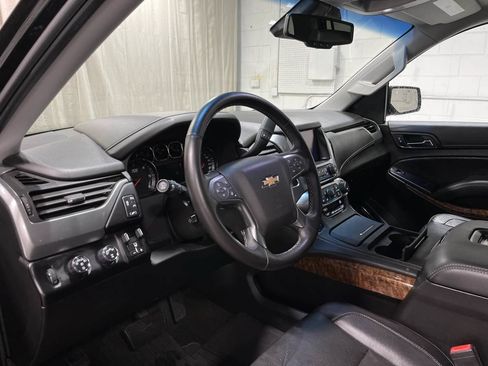 Used 2018 Chevrolet Tahoe Premier AWD/4WD image 8