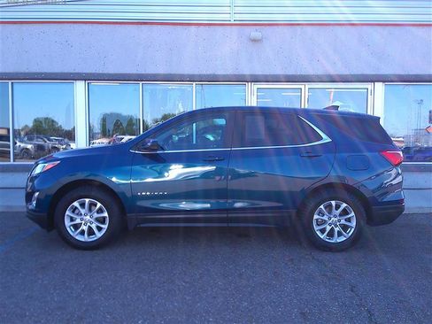 Used 2021 Chevrolet Equinox LT AWD/4WD image 2