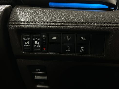 Used 2019 Honda Odyssey Elite image 13