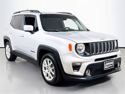 Used 2021 Jeep Renegade Latitude image 3