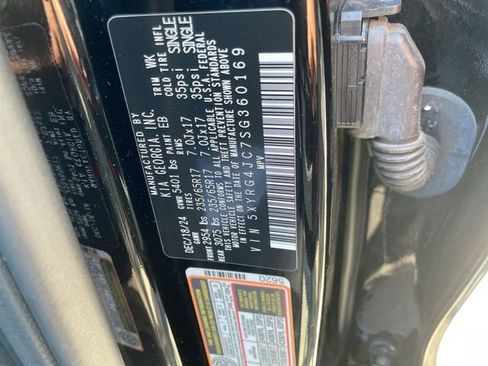 Used 2025 Kia Sorento LX image 28