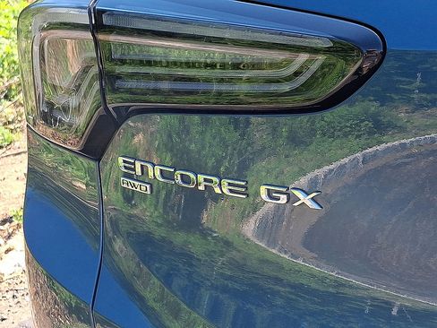 Used 2024 Buick Encore GX Avenir w/ Avenir Convenience Package AWD/4WD image 24