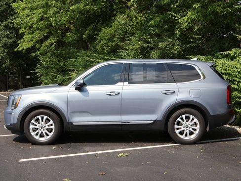 Used 2020 Kia Telluride LX AWD/4WD image 4